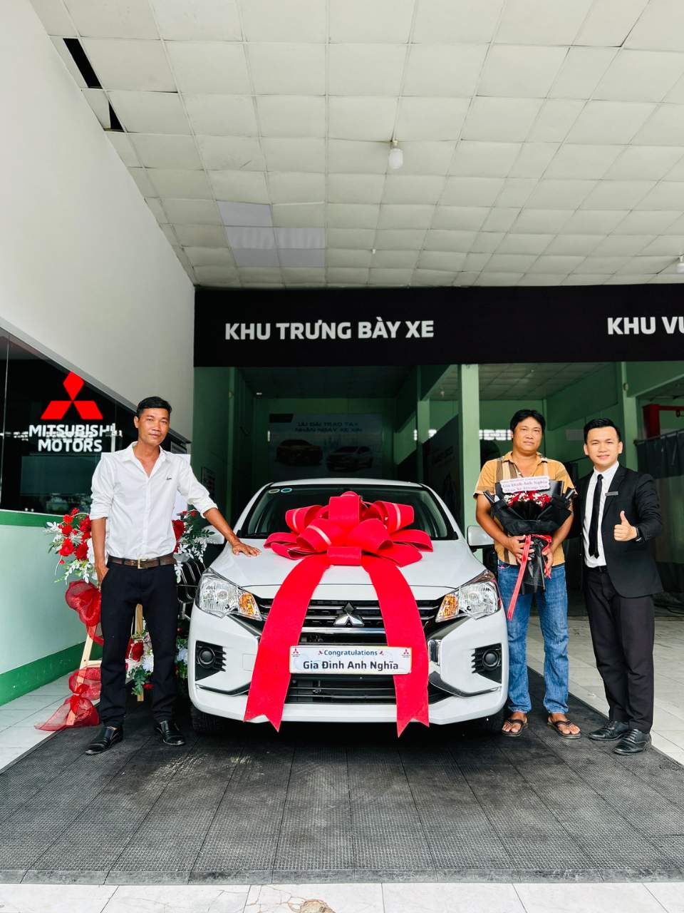 1 5 Mitsubishi Attrage