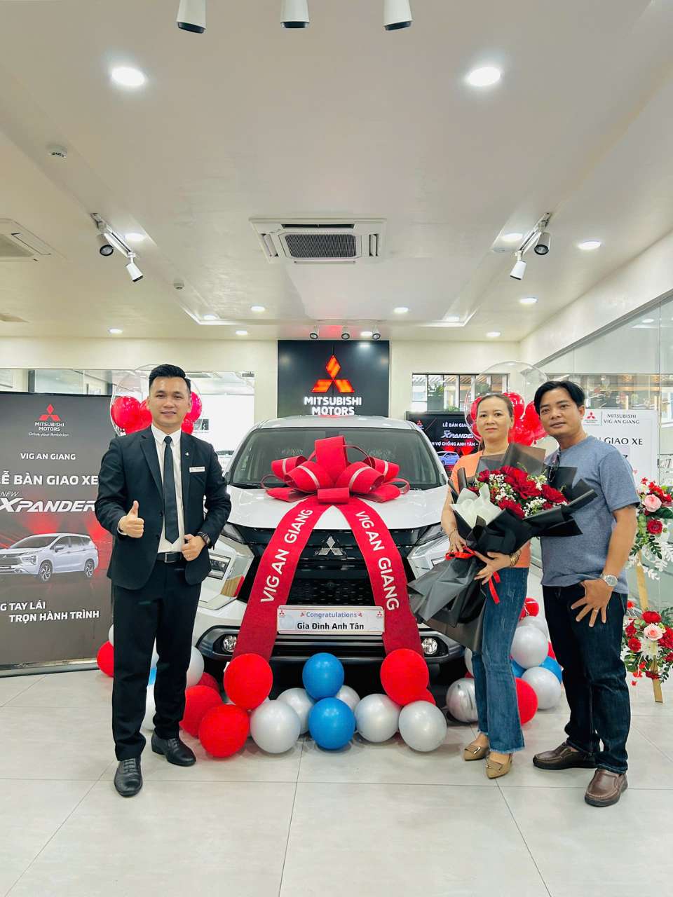 11 Mitsubishi Xpander