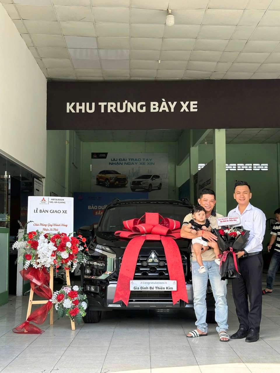 13 2 Mitsubishi Xpander Cross