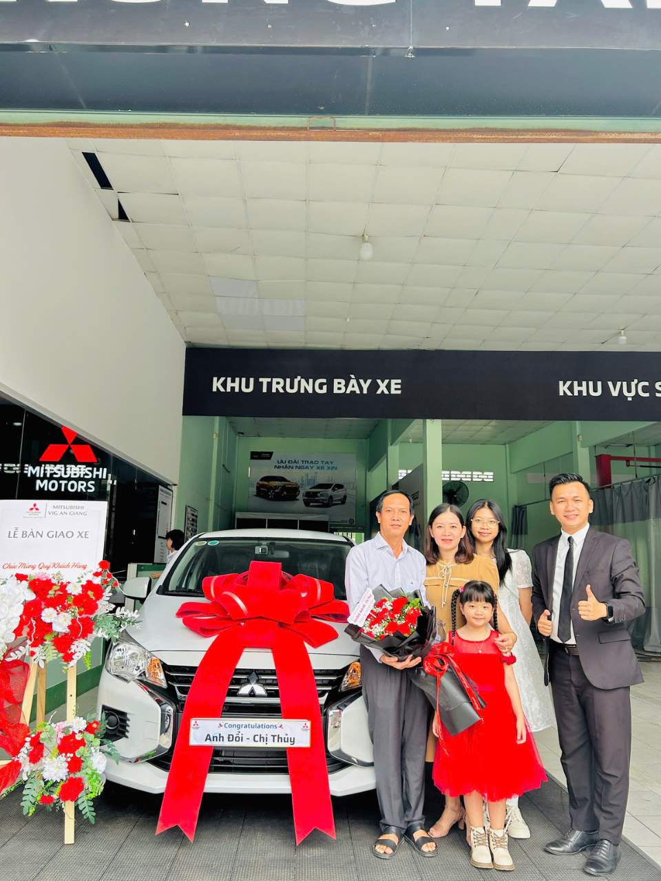 2 1 Mitsubishi Attrage