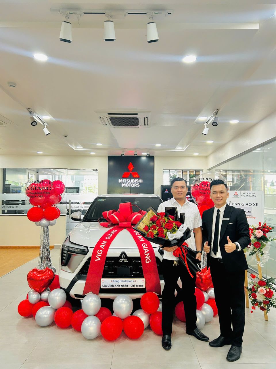 5 4 Mitsubishi Xforce