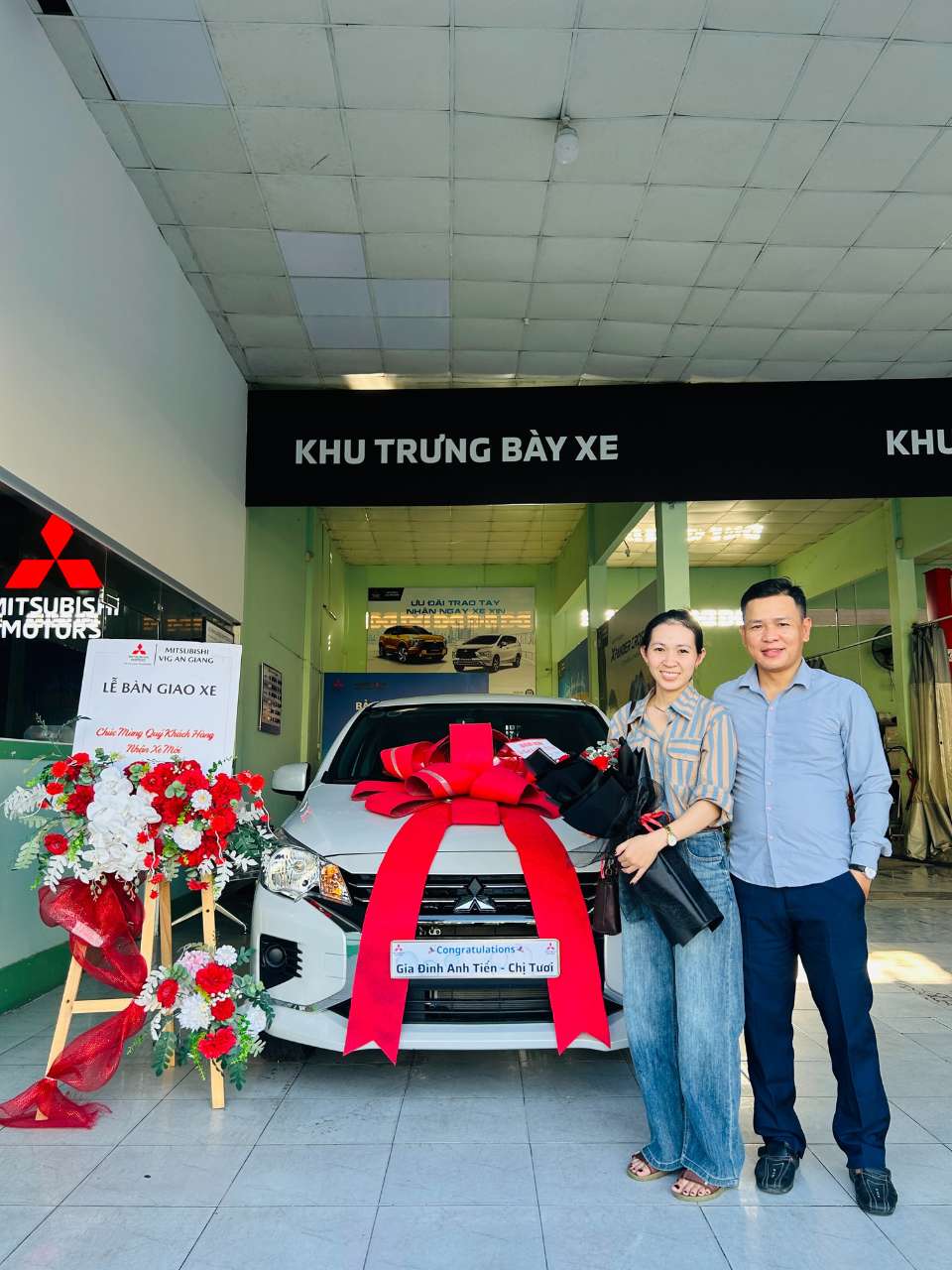 7 6 Mitsubishi Attrage