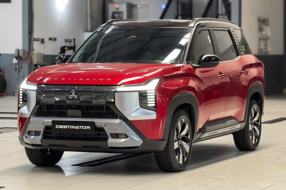 Mitsubishi Destinator Destinator ultimate Mitsubishi Destinator