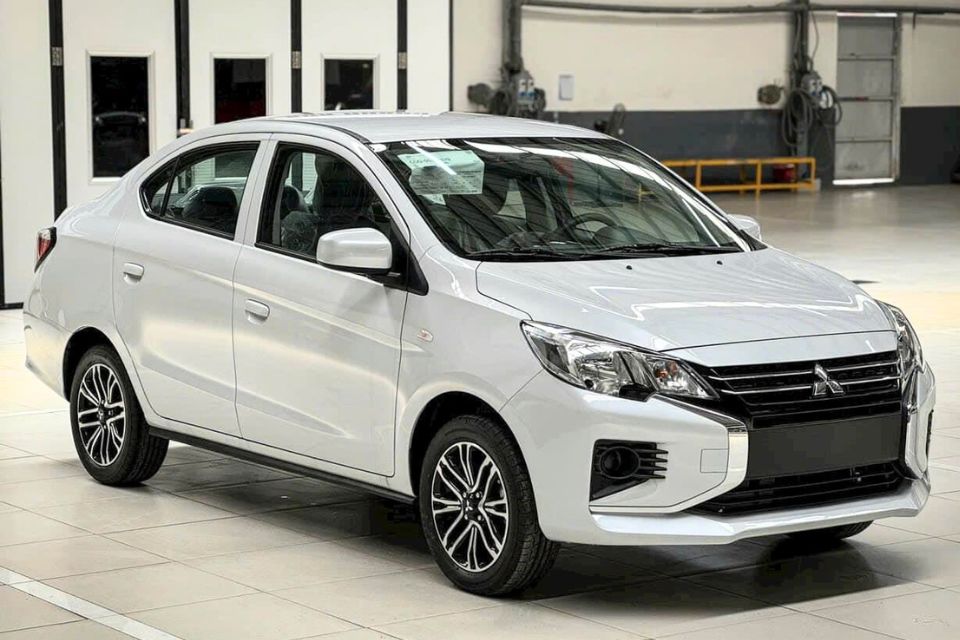mitsubishi attrage mt 1 Mitsubishi Attrage