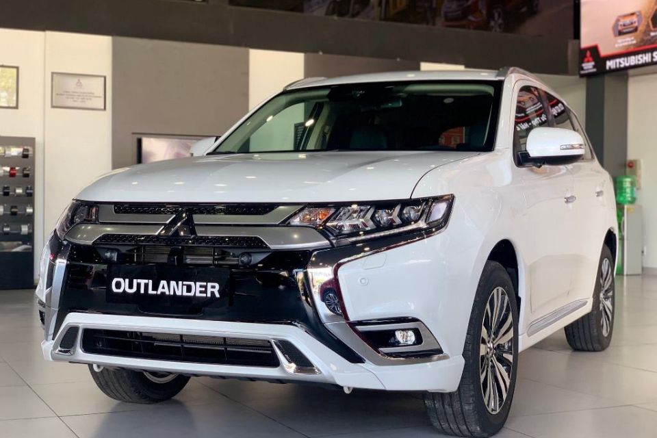 mitsubishi outlander 2.0 cvt premium Mitsubishi Outlander
