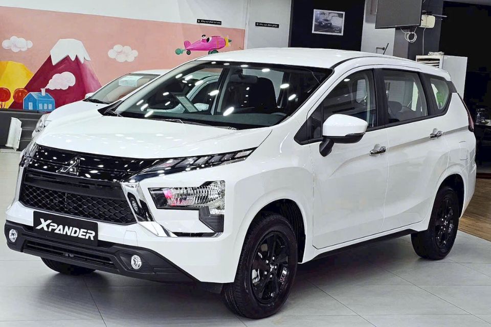 mitsubishi xpander at eco 2 Mitsubishi Xpander
